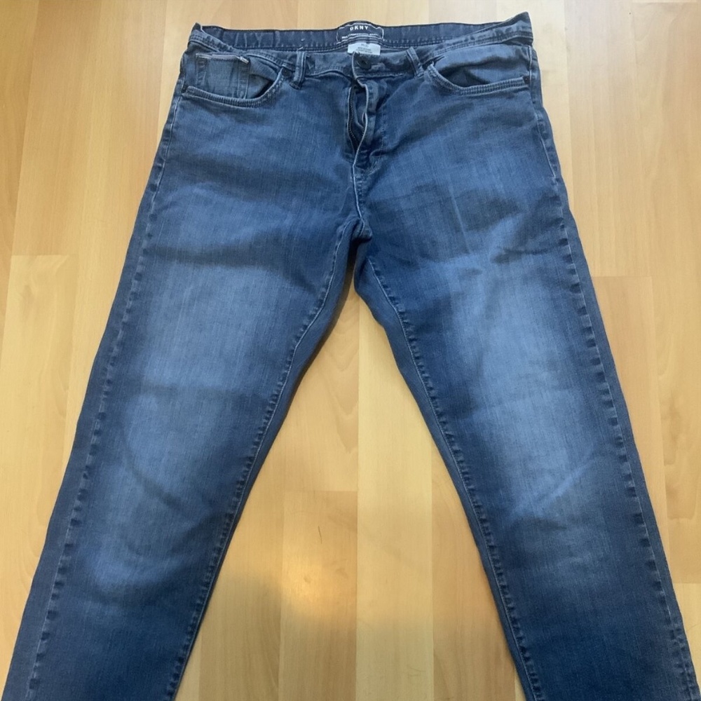 DKNY Size 34x32 Williamsburg Slim Mens Blue Denim